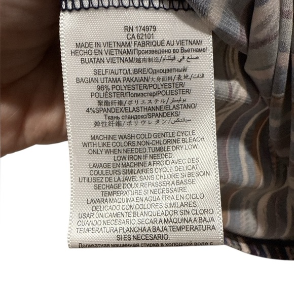 BCBGeneration Dress - Picture 4 of 9